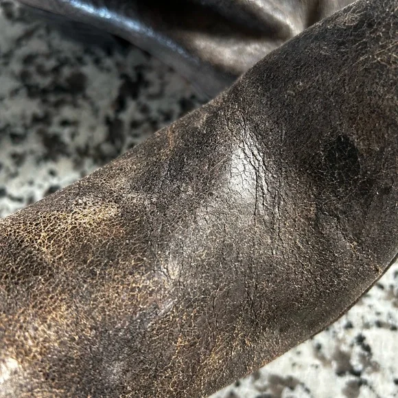 Frye Deborah Studded Boots Size 8 Distressed EUC - Picture 8 of 13